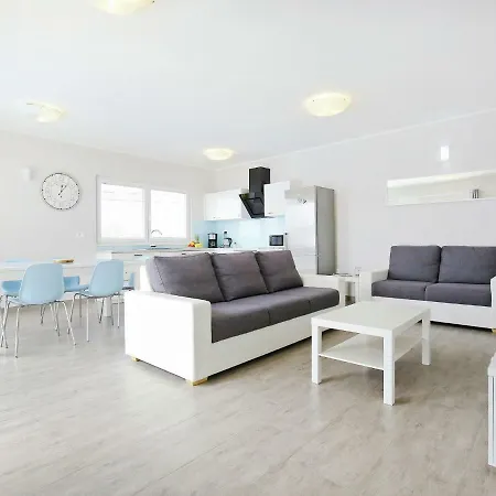 Casa vacanze Modern Holiday With Private Pool Near Sea In Jasenice Maslenica