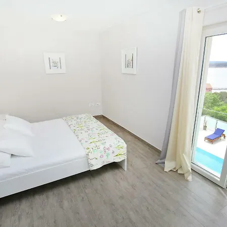 Holiday home Modern Holiday With Private Pool Near Sea In Jasenice *